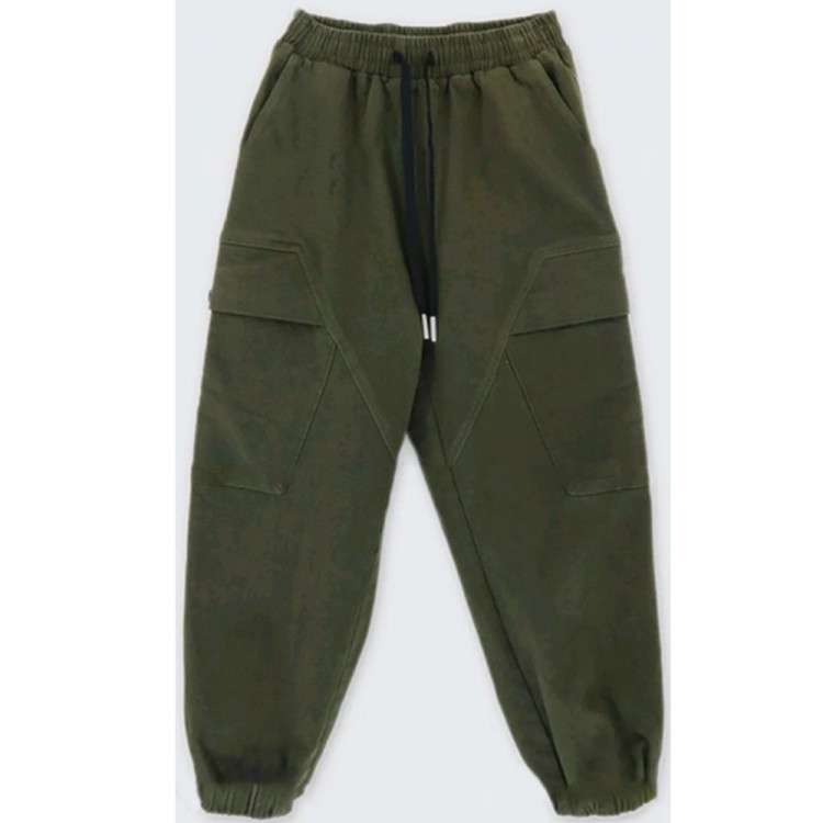 Брюки для мальчика DELORAS артикул 55408 размер 34/134-44/164 цвет темно-хаки