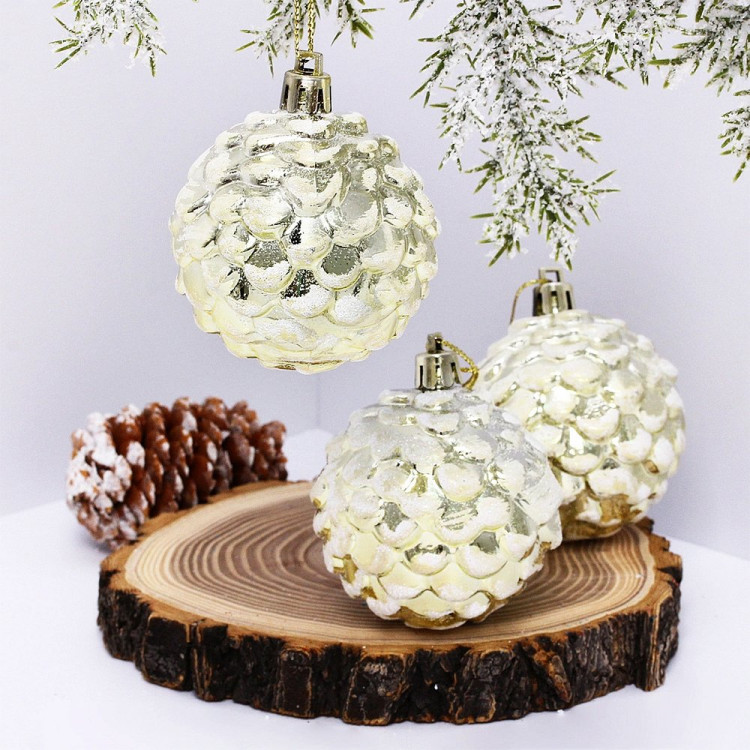 Фигурка на ёлку пластик 06см "Шишки нарядные" 03шт/наб. цв.золото/белый арт.916-705