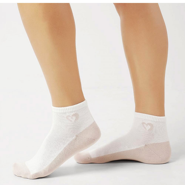 яяяНоски женские для девочки арт.Д5504 80% хлопок 18% полиамид 2% эластан цвет белый/бежевый (Clever)