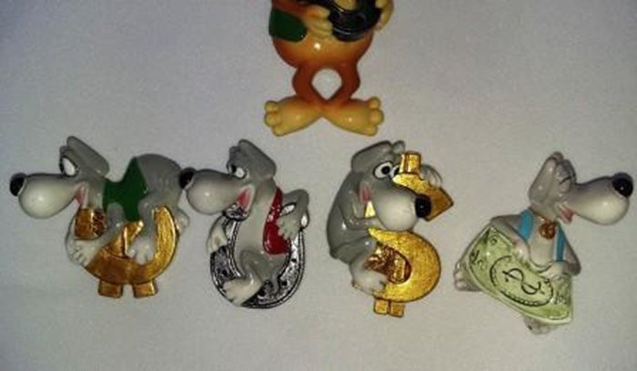 Магнит символ года Забавный пес 05см арт.200-212 Магнит символ года Забавный пес 05см арт.200-212