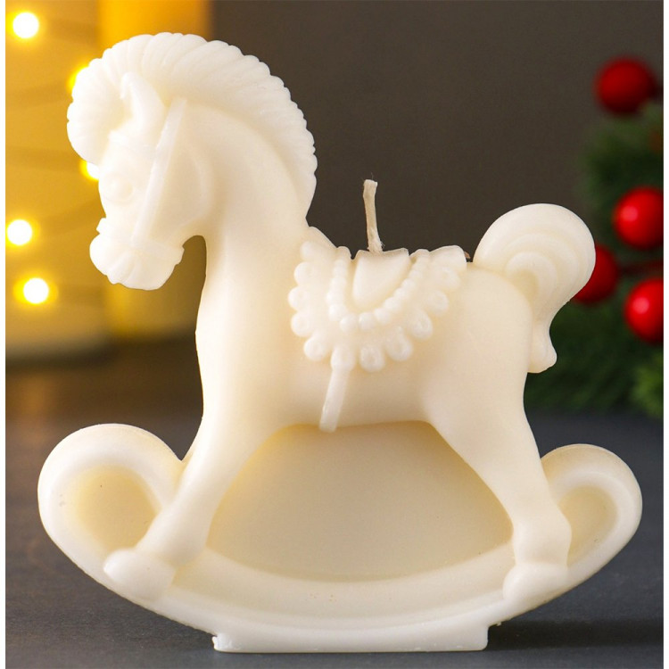 Свеча фигурная 9,6*3,5*10см "Лошадка-качалка" натуральный воск арт.10903506 Свеча фигурная 9,6*3,5*10см "Лошадка-качалка" натуральный воск арт.10903506