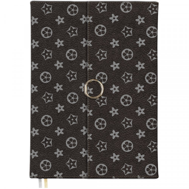 Ежедневник А5 недат. к/з deVENTE "Chic" черный, крем.бумага, 136л, магн.створка арт.2034123 (Ст.12) Ежедневник А5 недат. к/з deVENTE "Chic" черный, крем.бумага, 136л, магн.створка арт.2034123 (Ст.12)