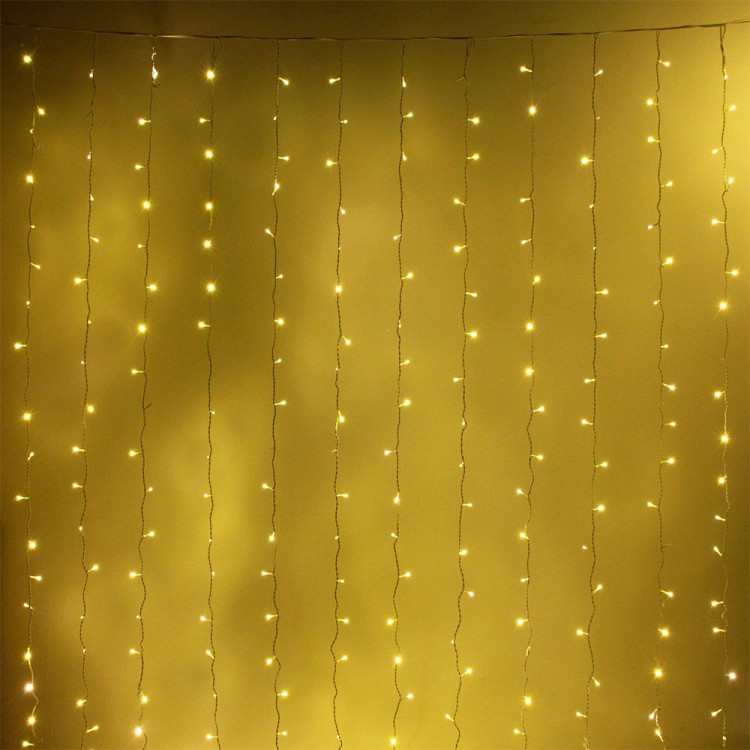 Гирлянда эл.д/улицы занавес Дождь 3*2,5м 480LED (св.провод) цв.т.белый мерц. IP-65 арт.725-509