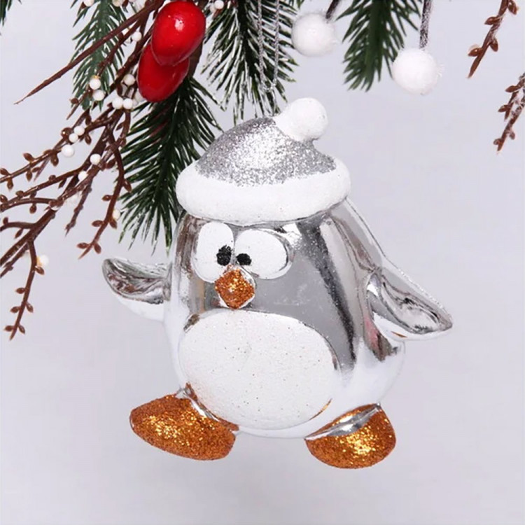 Фигурка на ёлку пластик 11см "Пингвин веселый" цв.серебро арт.916-0730 Фигурка на ёлку пластик 11см "Пингвин веселый" цв.серебро арт.916-0730