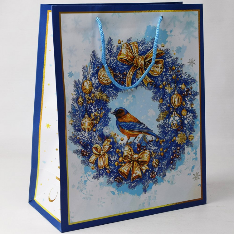 Пакет подароч. бумаж. 26*32см "Новогодний венок" цв.белый арт.95740FE